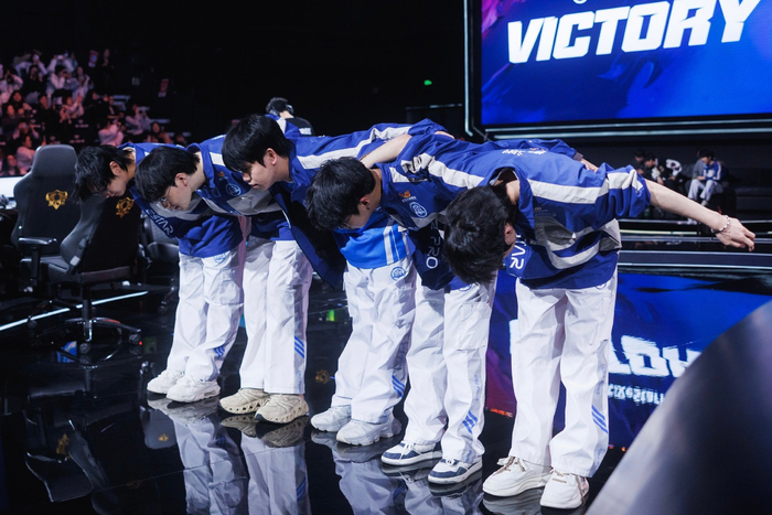 北京单场-eStarPro春季赛遗憾止步卡位赛，Fly定心丸作用显著|王者荣耀|电竞赛事讨论|队伍|曙光|四连胜_新浪新闻